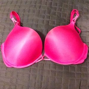 34DD Victoria Secret Bombshell Bra